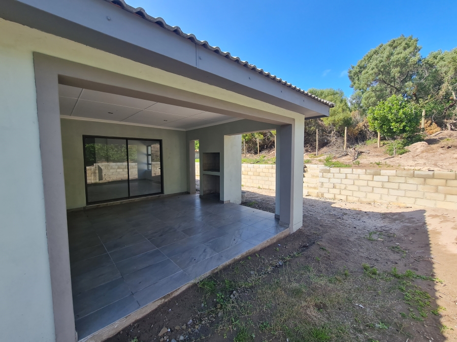3 Bedroom Property for Sale in Paradise Beach Eastern Cape